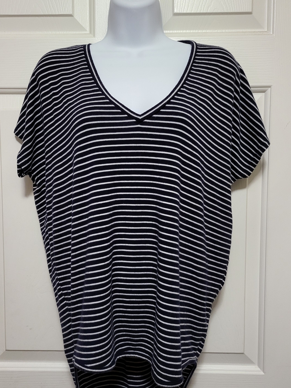 Express Black & White V-Neck Striped Tee